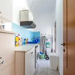 Beachside Retreat, Steps To بلدة كوس