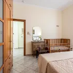 Beachside Retreat, Steps To * بلدة كوس