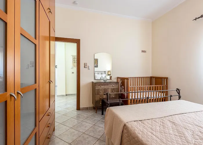 Beachside Retreat, Steps To * Kos