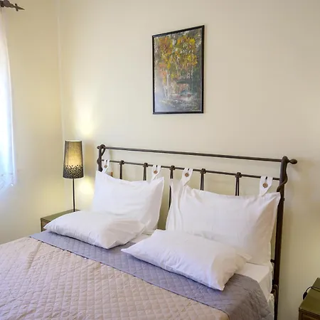 Beachside Retreat, Steps To Daire