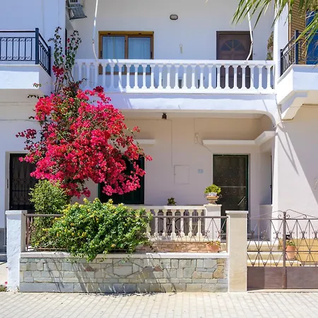 Beachside Retreat, Steps To * Kos Town